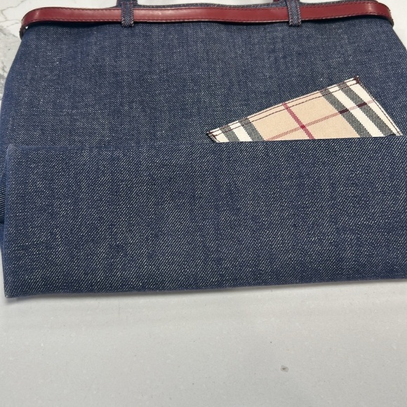 Burberry blue denim with patch pocket tote - Picture 6 of 7